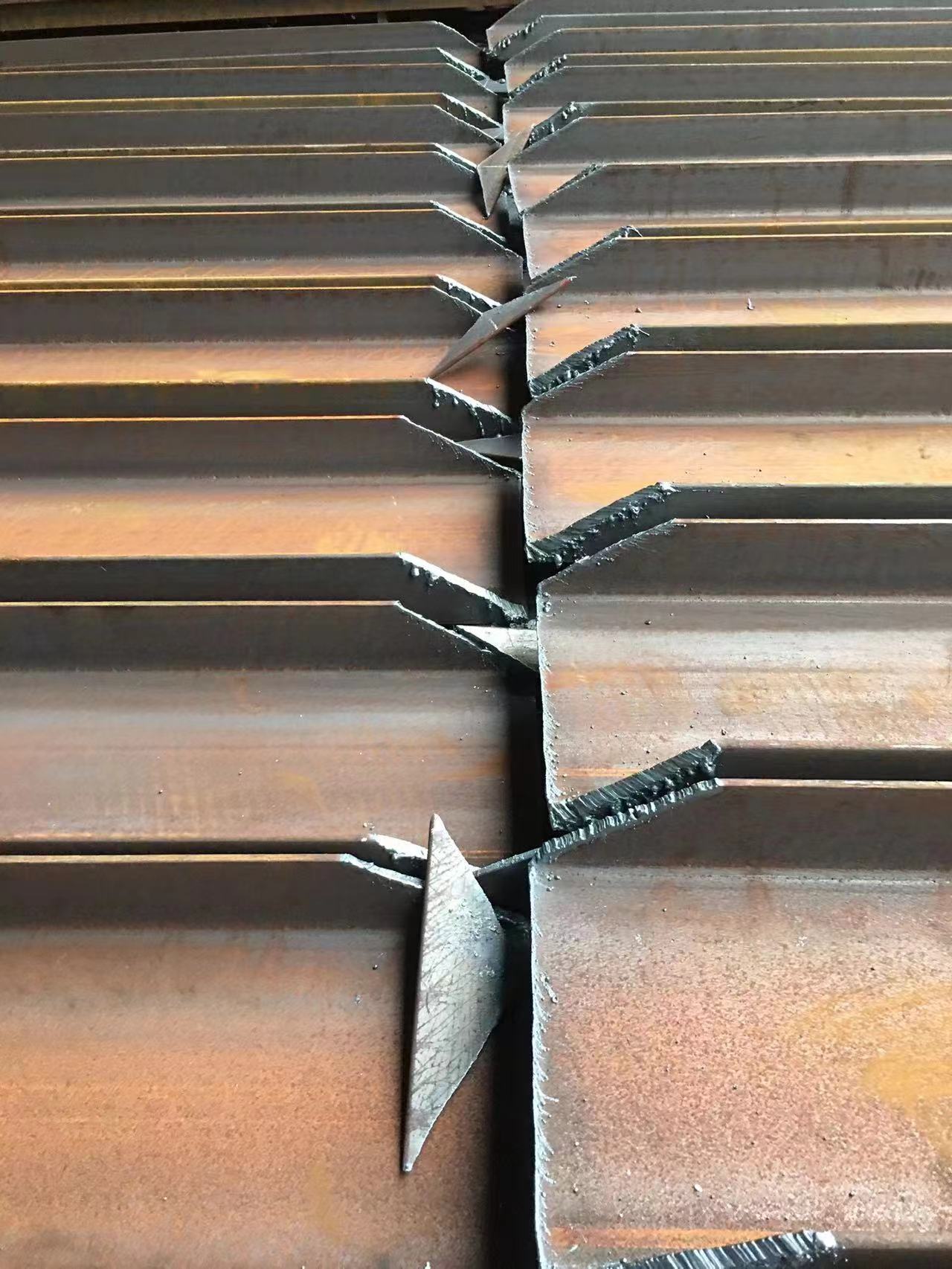 云城区工地专用铺路钢板出租支护槽钢 - 方案